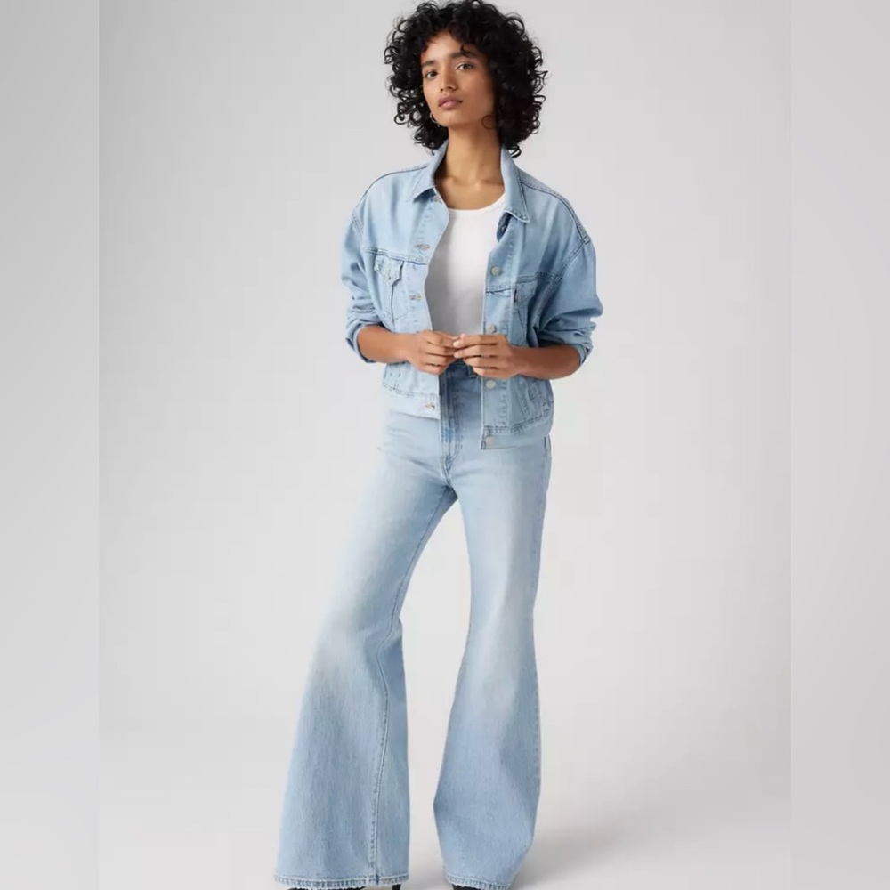 Levi’s Ribcage Bell Women’s Jeans